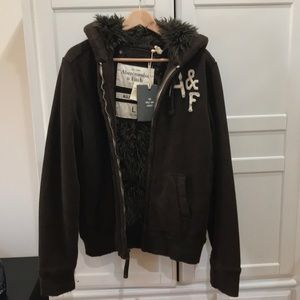 NWT, Abercrombie & Fitch, Man’s size L, Wolf Jaw Jacket